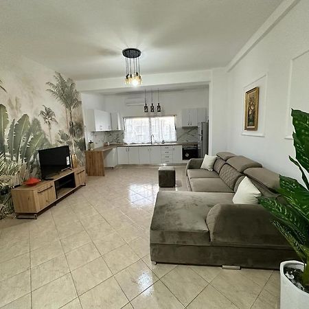 Victorias Apartment Tirane Zewnętrze zdjęcie