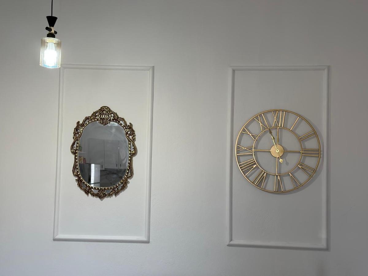 Victorias Apartment Tirane Zewnętrze zdjęcie